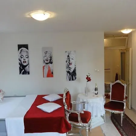 Croatia Borik Paar Garden View Number 1 アパート *